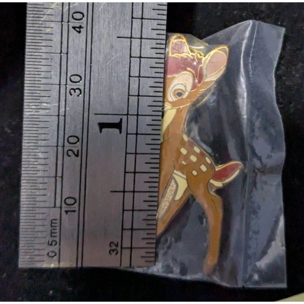 4 Disney pins Bambi Mickey Epcot 2000 John Flying Hidden Mickey March Hare - Picture 9 of 14